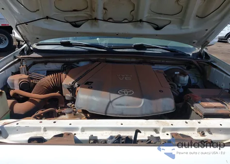 2013 Toyota Tacoma Prerunner V6 z USA, uszkodzony, nr VIN 5TFTU4GN7DX036601